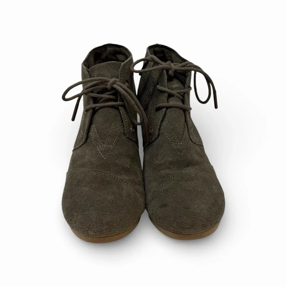 TOMS Desert Crepe Wedge Ankle Boots Tarmac Olive‎ Suede Size 8